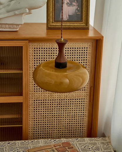 Amber glazen hanglamp – warme sfeerverlichting voor woonkamer en eetkamer