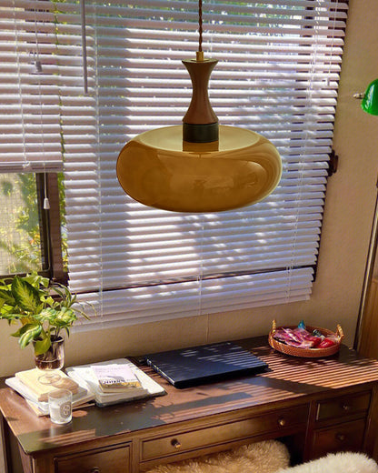 Amber glazen hanglamp – warme sfeerverlichting voor woonkamer en eetkamer