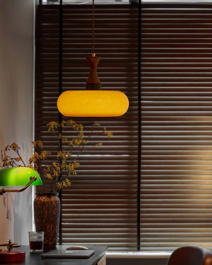 Amber glazen hanglamp – warme sfeerverlichting voor woonkamer en eetkamer