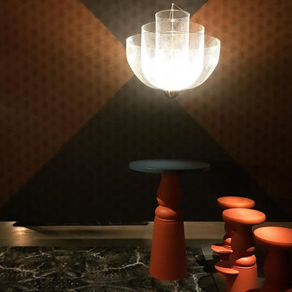 Geometrische Metalen Kroonluchter met Geïntegreerde LED en Messing Accenten – Drie Gelaagde Designlamp