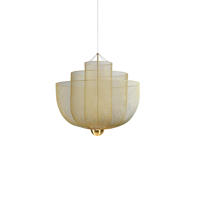 Geometrische Metalen Kroonluchter met Geïntegreerde LED en Messing Accenten – Drie Gelaagde Designlamp