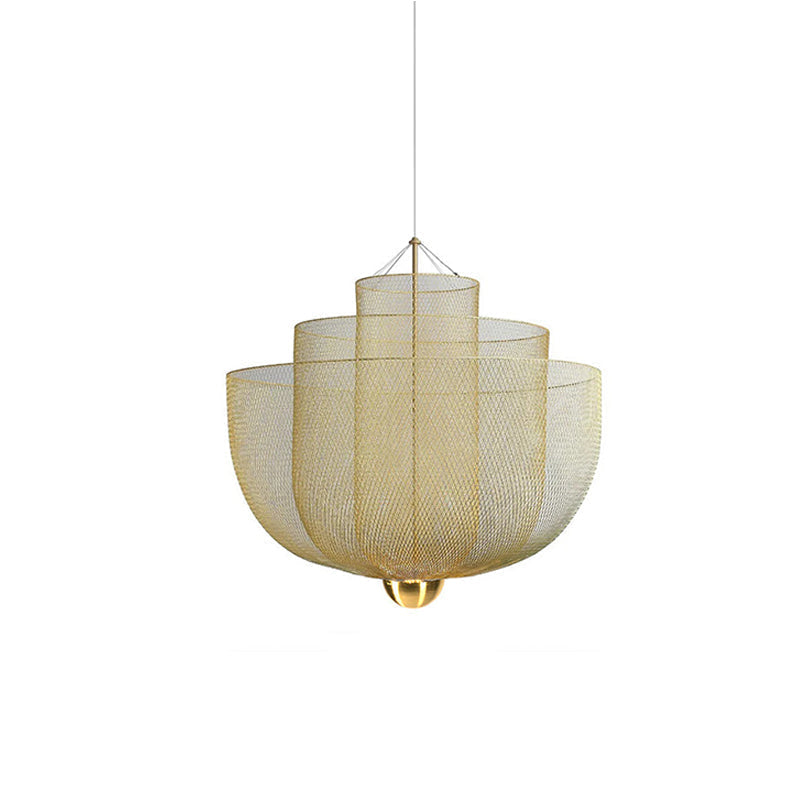 Geometrische Metalen Kroonluchter met Geïntegreerde LED en Messing Accenten – Drie Gelaagde Designlamp