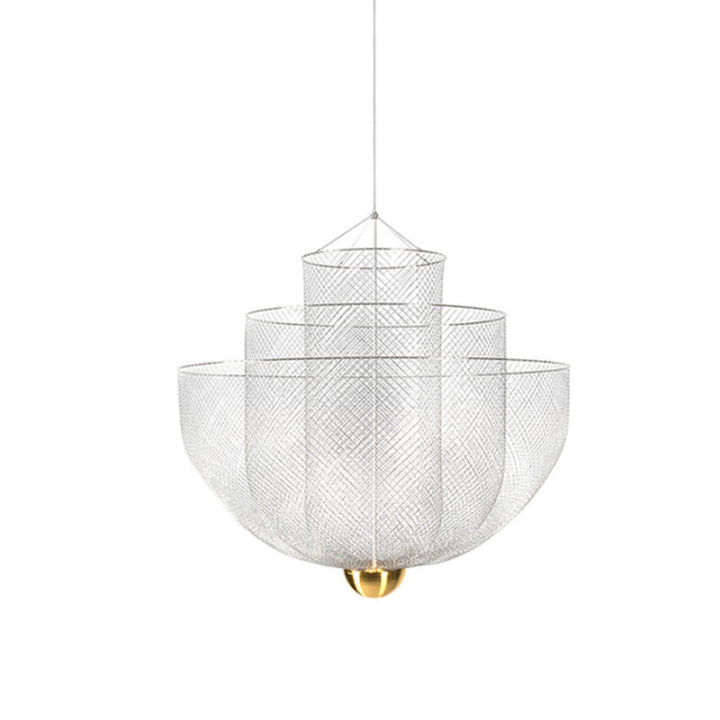 Geometrische Metalen Kroonluchter met Geïntegreerde LED en Messing Accenten – Drie Gelaagde Designlamp
