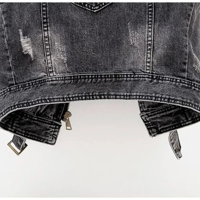 Mila | Mouwloos Denim Vest met Biker Uiterstraling 8