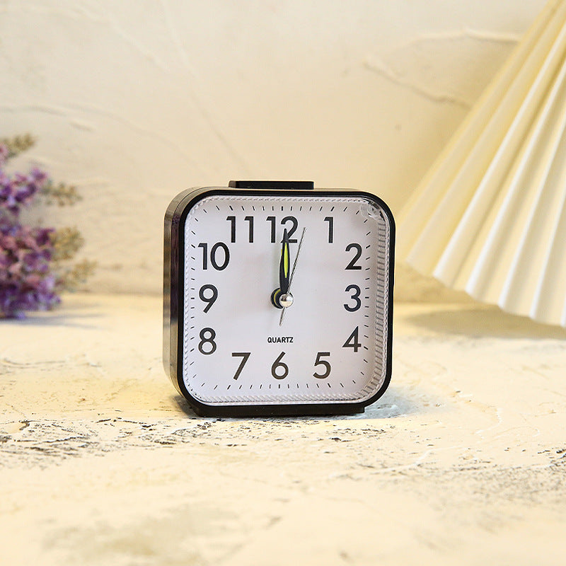 Minimalistische Stille Wekker met Goed Leesbaar Display en Zacht Alarm