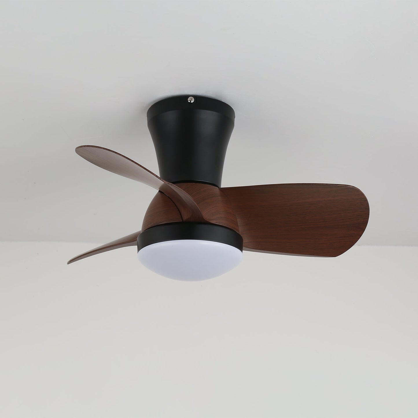 Moderne Plafondventilator met Verlichting in Hout en Wit Ø61 cm – Stille Ventilator met LED 24W, 6 Snelheden en Afstandsbediening voor Woonkamer, Slaapkamer of Kantoor