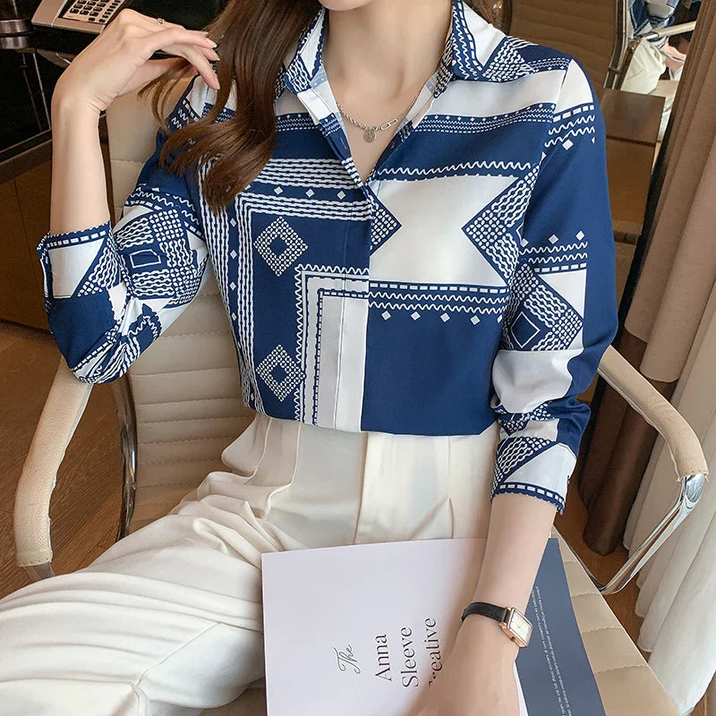 Lente Blouse met Bloemenprint Vrouwelijk en Elegante Stijl