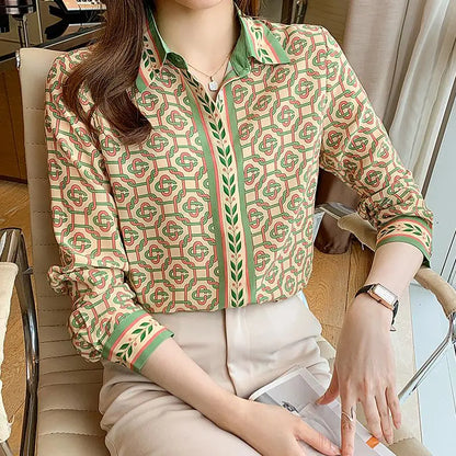 Vrouwelijke Blouse met Kettingprint Elegant Design
