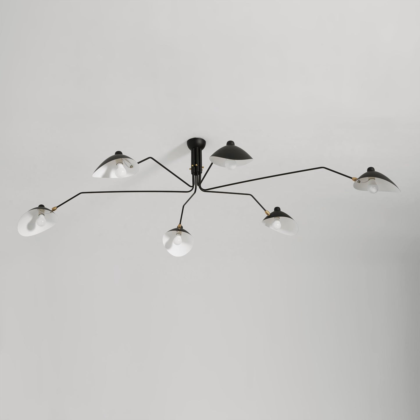Verstelbare Spinlamp Multi-Arm Plafondlamp Industriële Design Messing Details Zwart Wit Scandinavisch Modern
