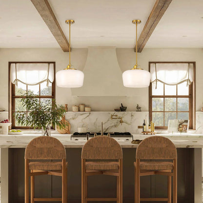 Hanglamp met Opaal Wit Glazen Kap en Antique Brass Fitting – 3-Lichts Hangverlichting voor Keukeneiland Eetkamer Woonkamer Scandinavisch Interieur