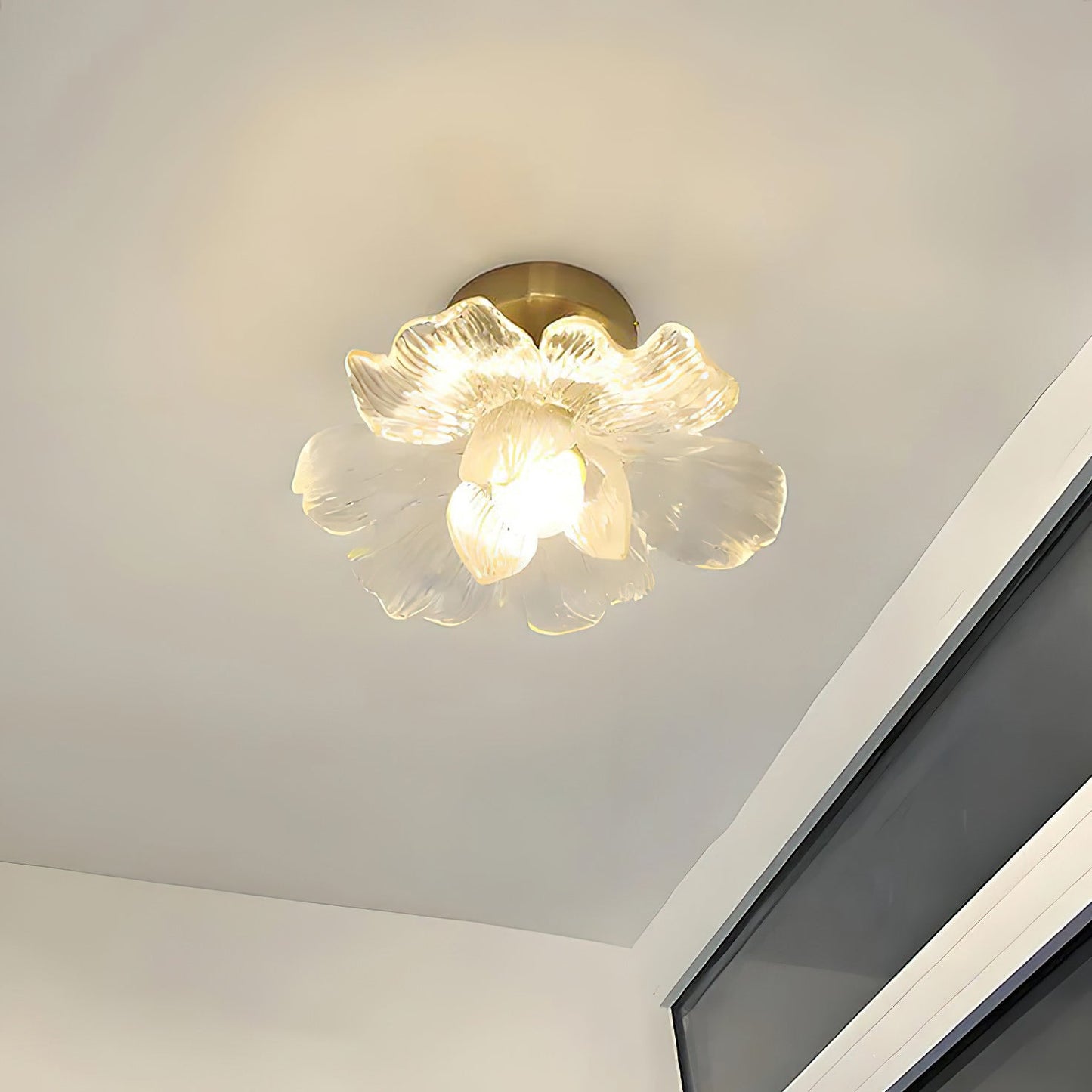 Plafondlamp met Bloesemontwerp in Hars en Messing – Elegante Verlichting voor Slaapkamer en Gang
