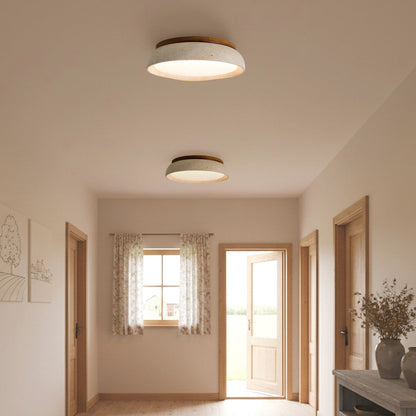 Scandinavische Plafondlamp Travertijn met Houtaccent — Moderne Ronde Opbouwspot Natuursteen en Acryl Inbouw LED Verlichting Warm Wit 3000K Slaapkamer Gang Entree Woonkamer — Ø 30 cm × H 7 cm