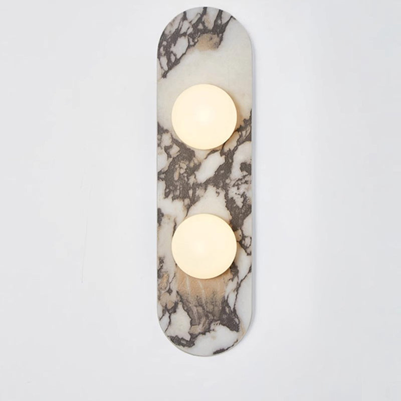 Design Wandlamp van Bulgari Marmer met Opaalglazen Bol – Italiaanse Mid-Century Wandverlichting voor Woonkamer, Hal en Slaapkamer
