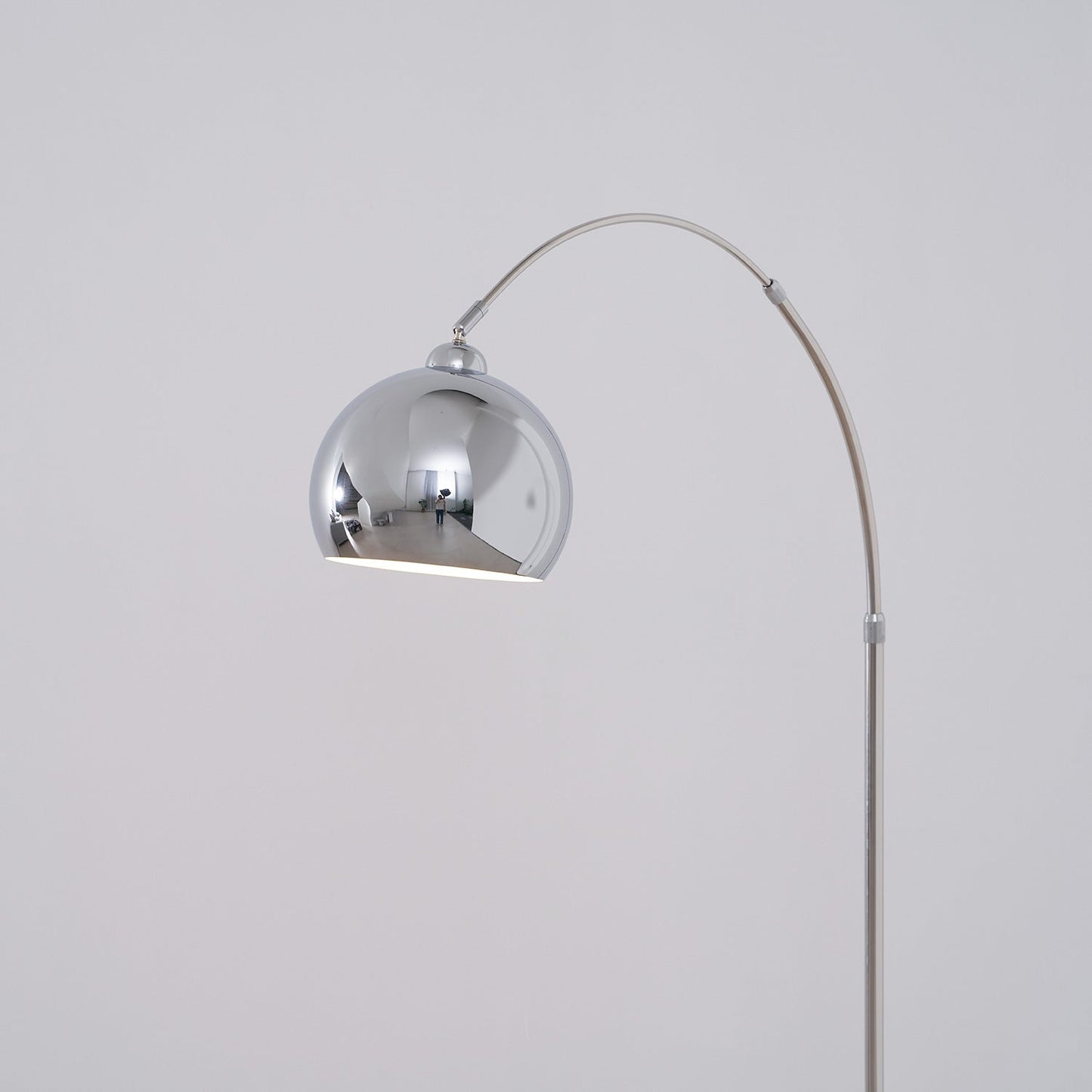 Verstelbare Vloerlamp Metaal Zwart Chroom Wit Telescopische Arm Leeslamp Modern Design