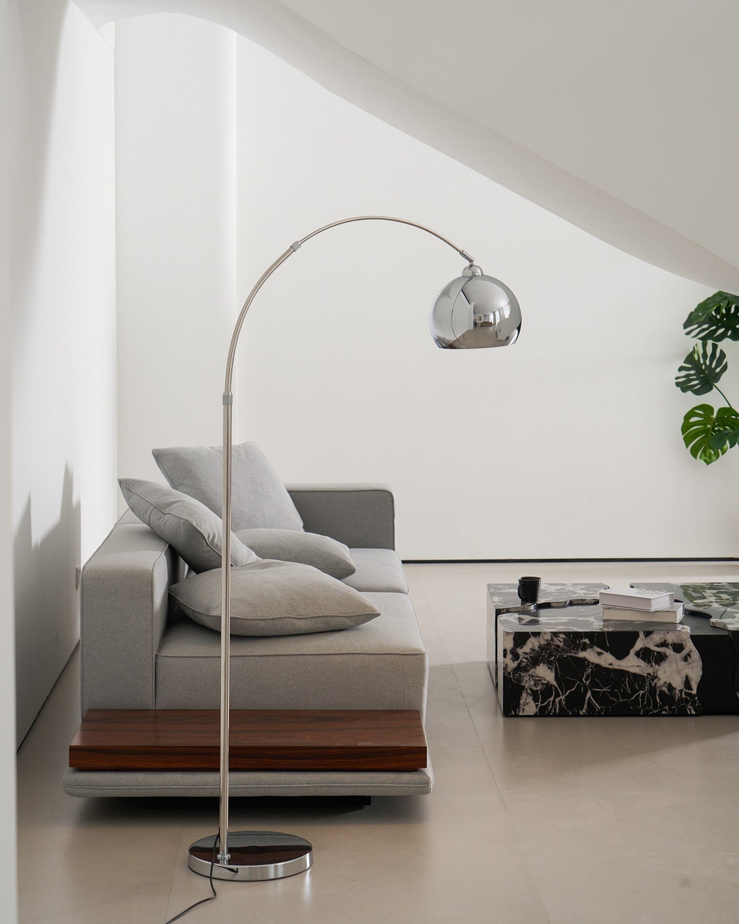 Verstelbare Vloerlamp Metaal Zwart Chroom Wit Telescopische Arm Leeslamp Modern Design