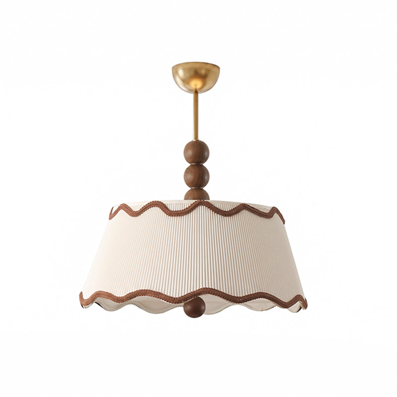 Plafondlamp met Geplooide Kap en Houten Kralen – Vintage Cottage Stijl voor Warm Sfeervol Licht
