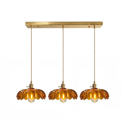 Retro Hanglamp met Bloembladkap en Messing Armatuur – Vintage Elegantie in Zes Glaskleuren – Enkele of Drievoudige Lichtpunten