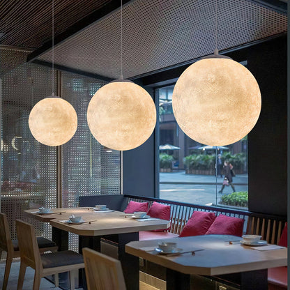 Maan Hanglamp – Realistische Textuur – 8 Maten Beschikbaar – Romantische Maanbol voor Slaapkamer Eetkamer Kinderkamer – Dimbaar Warm Licht – Schuine Plafondadapter Inbegrepen