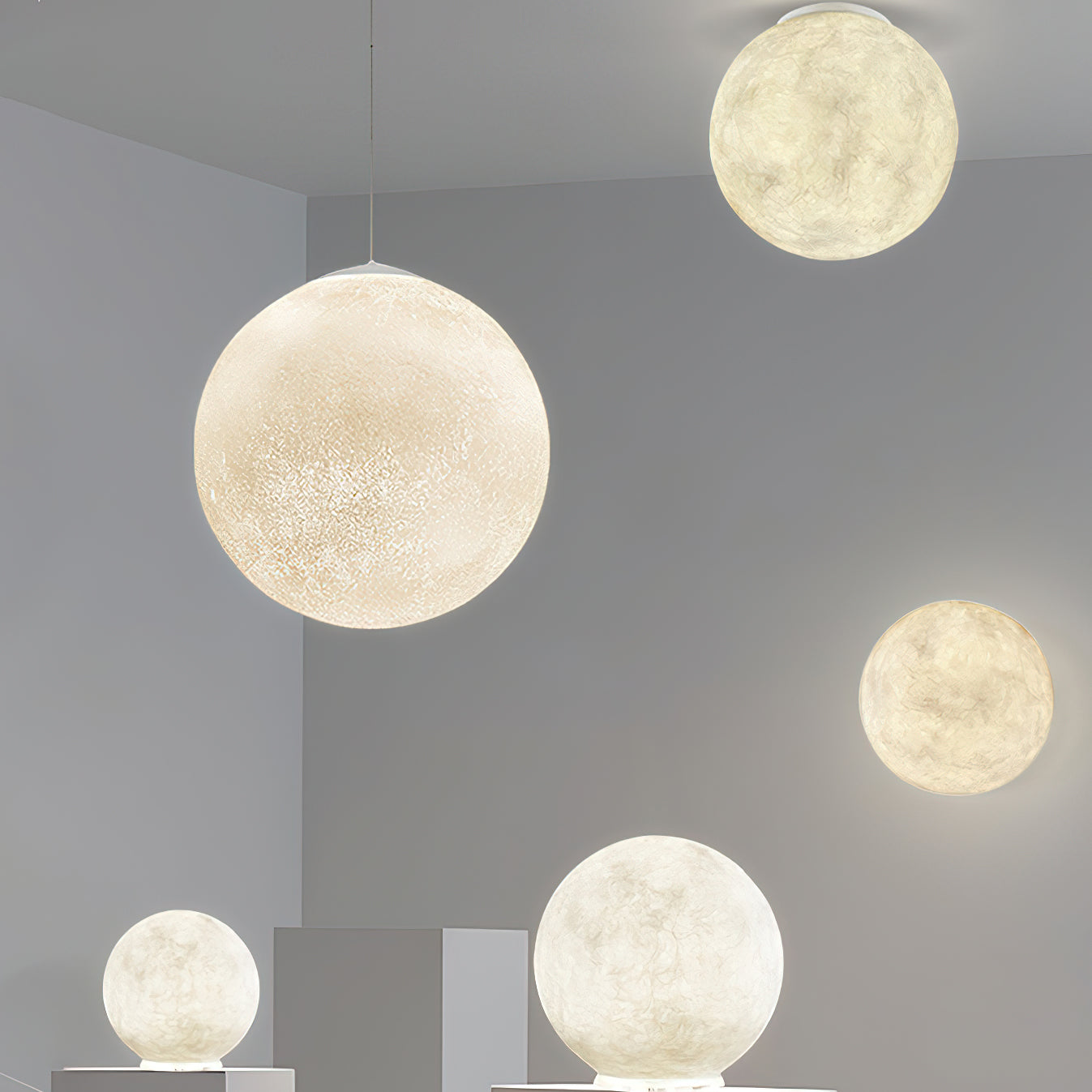 Maan Hanglamp – Realistische Textuur – 8 Maten Beschikbaar – Romantische Maanbol voor Slaapkamer Eetkamer Kinderkamer – Dimbaar Warm Licht – Schuine Plafondadapter Inbegrepen