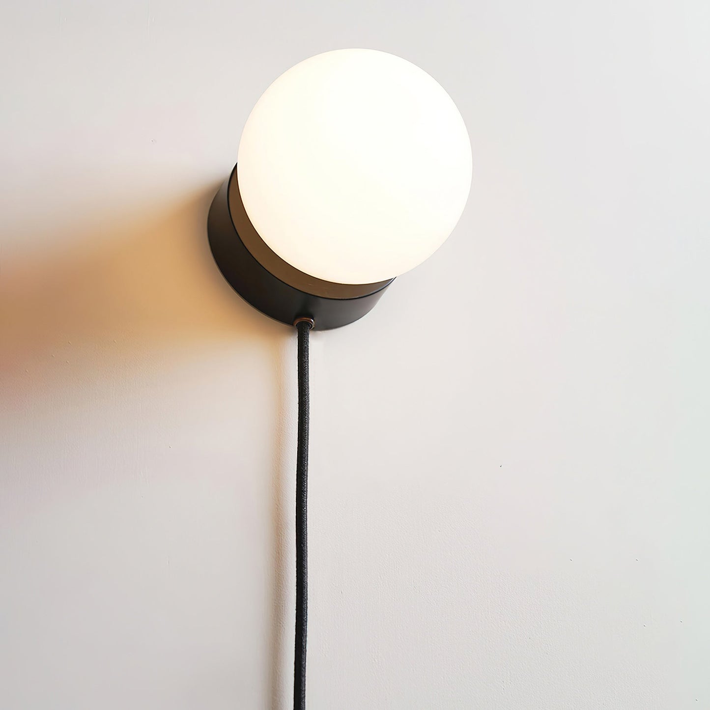 Wandlamp Plug-In Glas & IJzer Zwart Wit Sfeerlicht Slaapkamer Gang