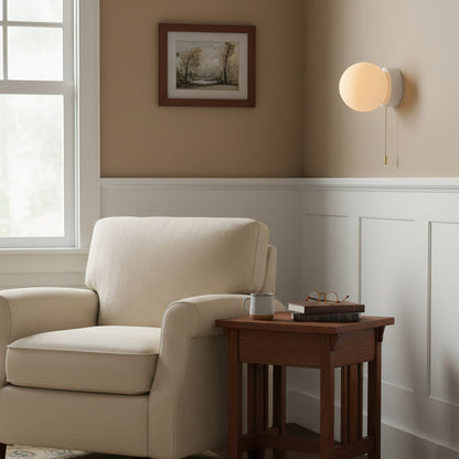 Glazen Wandlamp Scandinavisch Design met Ronde Bolkap Wit Glas G9 Fitting Compact & Modern Sfeervol voor Slaapkamer Hal