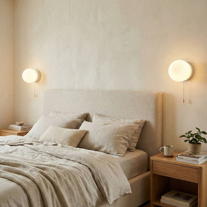 Glazen Wandlamp Scandinavisch Design met Ronde Bolkap Wit Glas G9 Fitting Compact & Modern Sfeervol voor Slaapkamer Hal