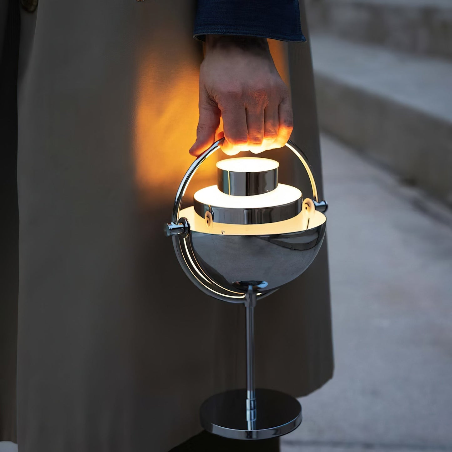 Draagbare Tafellamp met Geïntegreerde LED en USB-Oplaadbare Batterij – Dimbaar 330 Lumen 3000K Modern Design