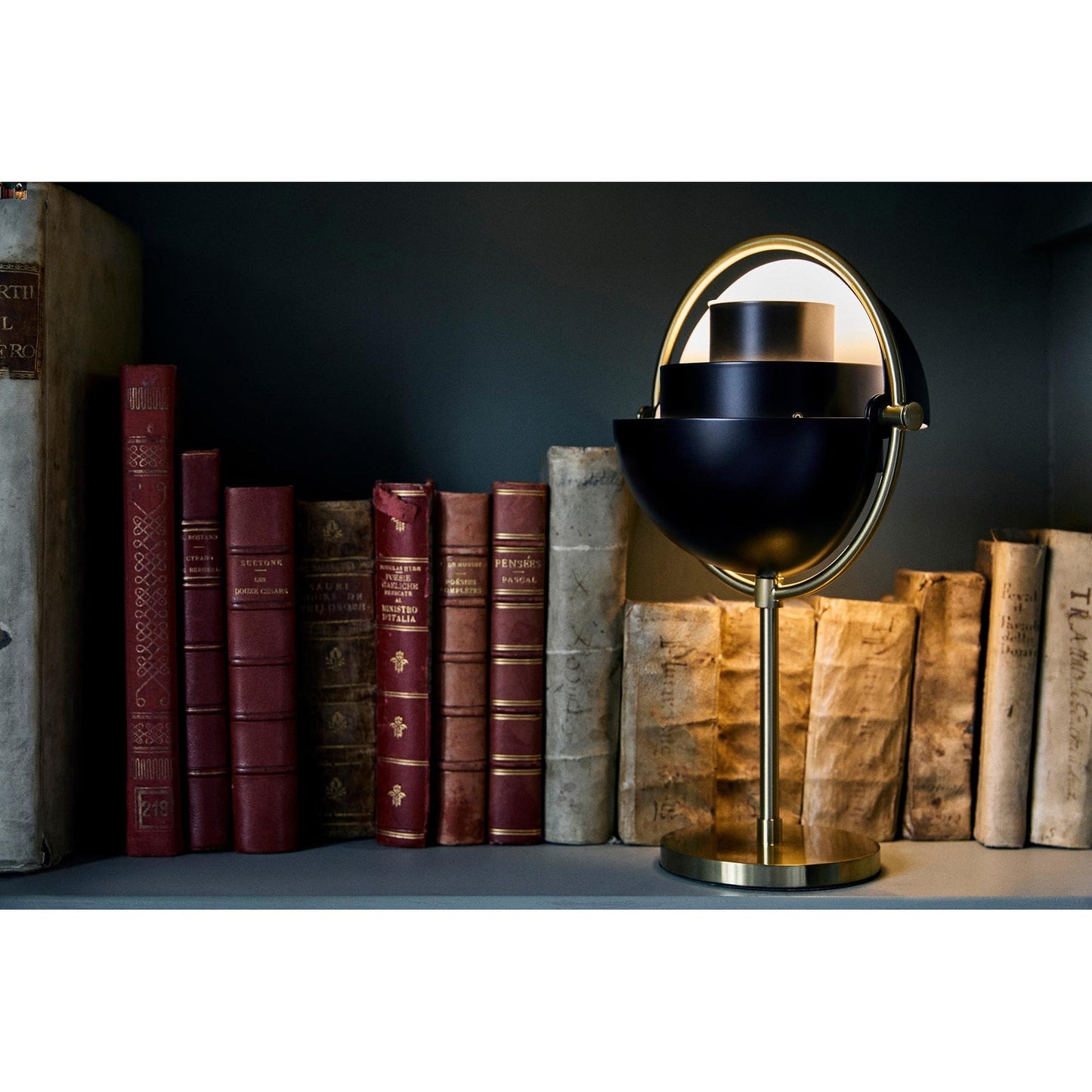Draagbare Tafellamp met Geïntegreerde LED en USB-Oplaadbare Batterij – Dimbaar 330 Lumen 3000K Modern Design