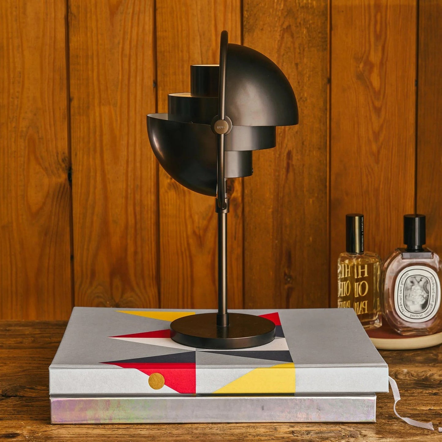 Draagbare Tafellamp met Geïntegreerde LED en USB-Oplaadbare Batterij – Dimbaar 330 Lumen 3000K Modern Design