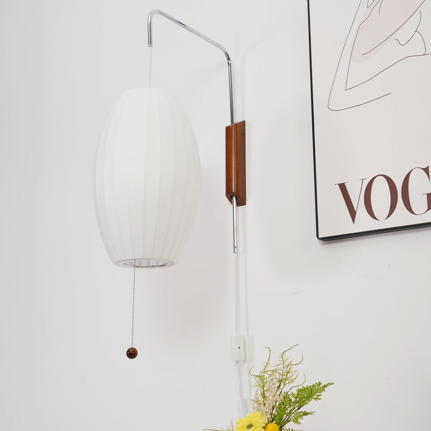 Wandlamp met Scharnierende Kap - Plug-In - Verstelbare Lichtrichting - Scandinavisch Design - Walnoot Accent