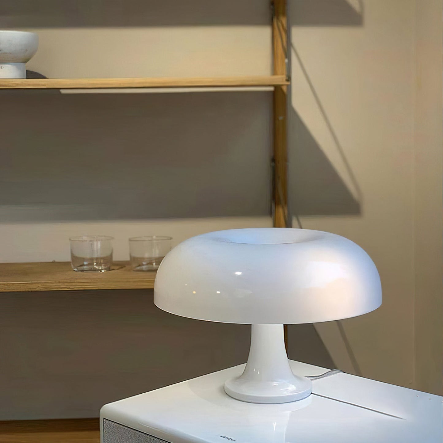 Paddenstoelvormige Tafellamp met 4 Lichtbronnen en Gedimde Retro Sfeer