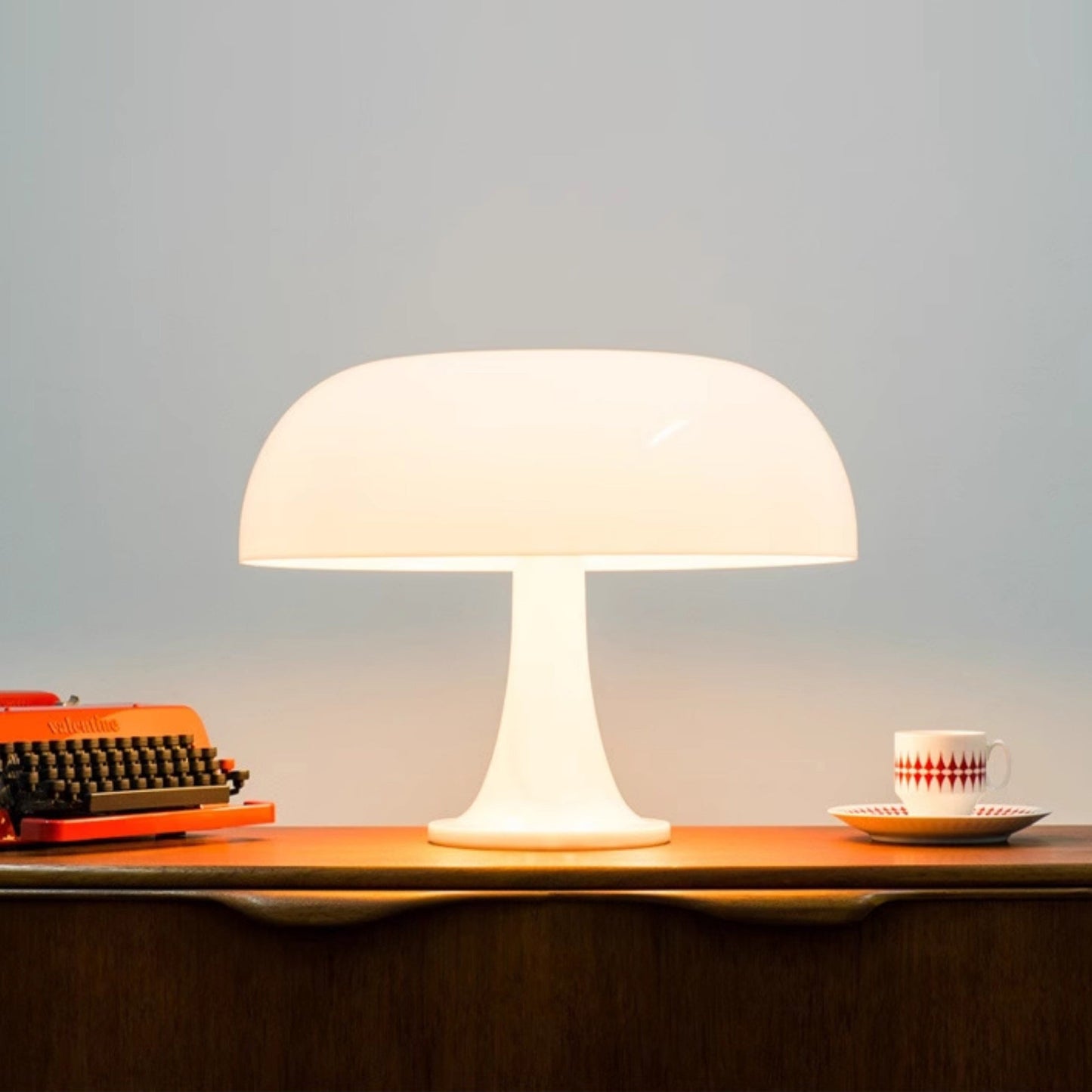 Paddenstoelvormige Tafellamp met 4 Lichtbronnen en Gedimde Retro Sfeer