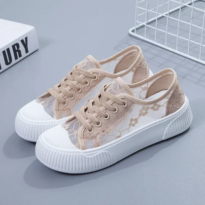Vrouwelijke Florale Sneakers met Mesh Paneel
