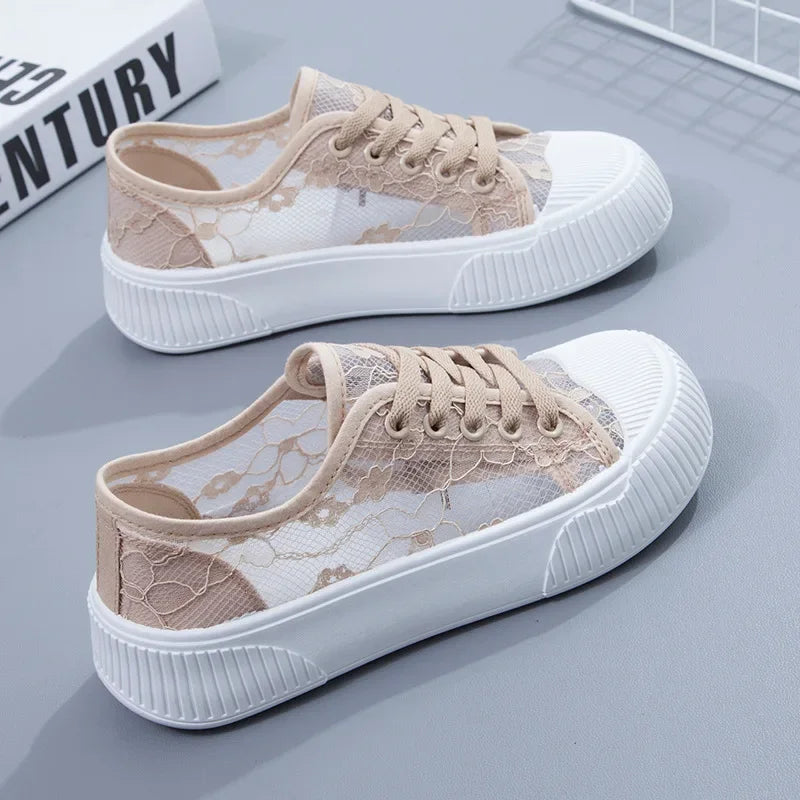 Vrouwelijke Florale Sneakers met Mesh Paneel