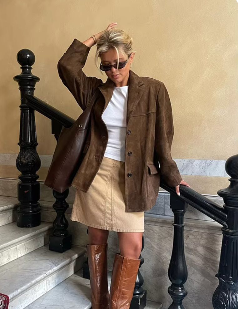 Nina Dames Blazer | Suède, Tijdloos en Flatterend Design 1