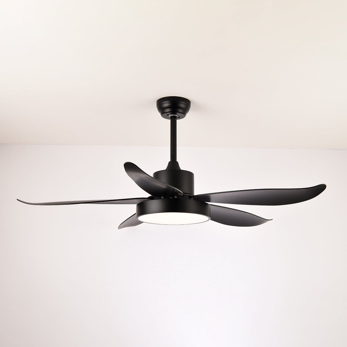 Moderne Plafondventilator Auron met Geïntegreerde LED-Verlichting | Stil & Stijlvol