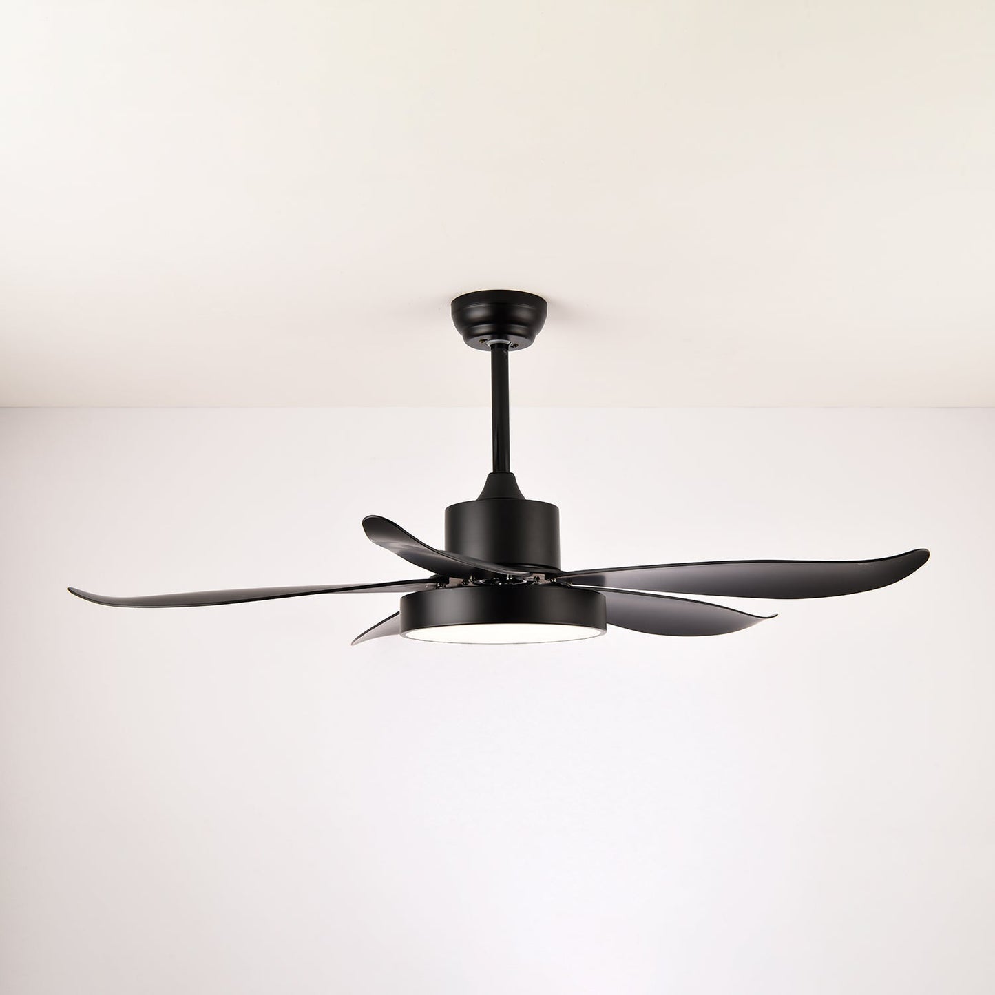 Moderne Plafondventilator Auron met Geïntegreerde LED-Verlichting | Stil & Stijlvol