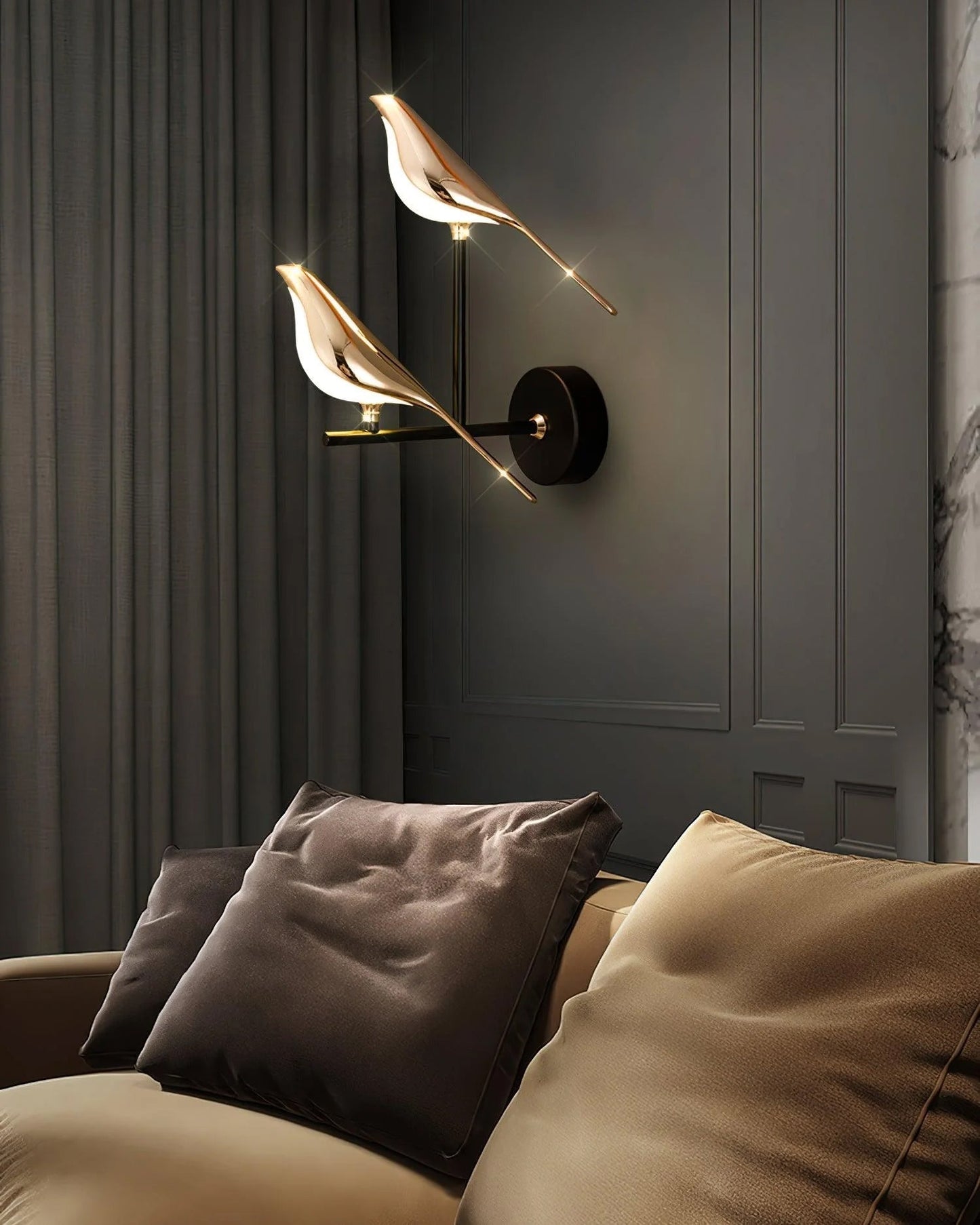 Wandlamp met Vogelmotief en Verstelbare Lamparmen – Zwart & Roségoud Design 1 of 2 Lichtpunten Magnetische Vogel Moderne Decoratieve Verlichting