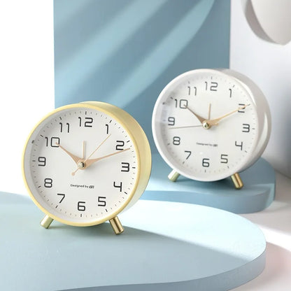 Tafelklok Scandinavisch Stil Modern Design Metaal 12cm
