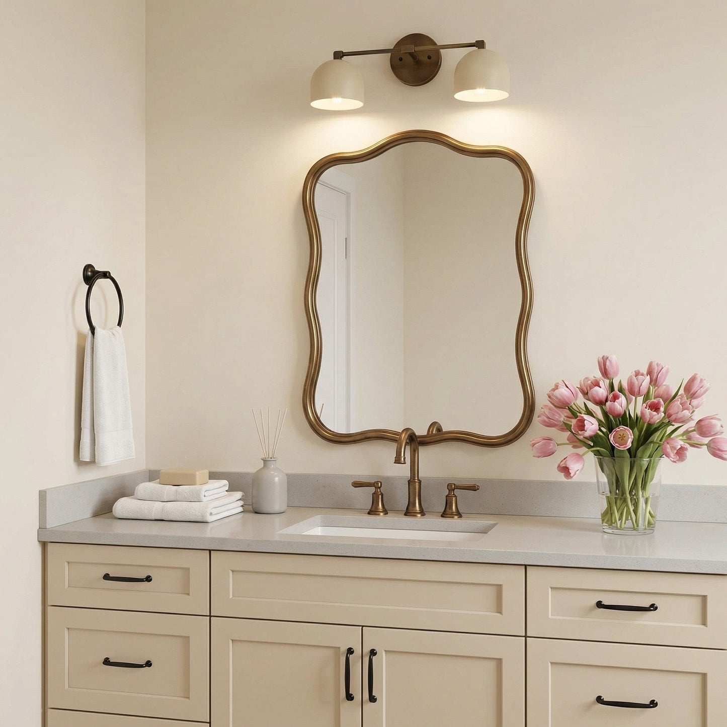 Metalen Wandlamp met Bolvormige Kap – Scandinavische Sfeerlamp voor Badkamer Slaapkamer Woonkamer – Moderne Wandverlichting Zwart Goud Messing