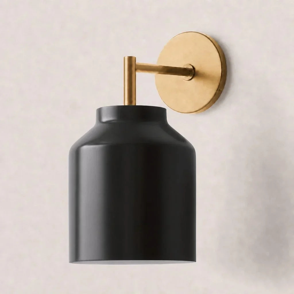 Metalen Wandlamp Minimalistisch Mat Afwerking Scandinavische Stijl Sfeerlicht voor Slaapkamer Gang Woonkamer Interieur