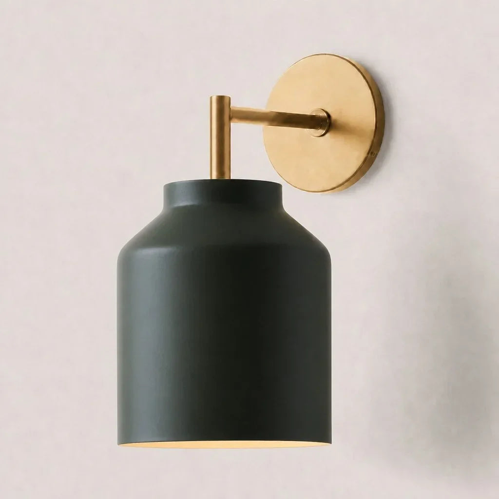 Metalen Wandlamp Minimalistisch Mat Afwerking Scandinavische Stijl Sfeerlicht voor Slaapkamer Gang Woonkamer Interieur