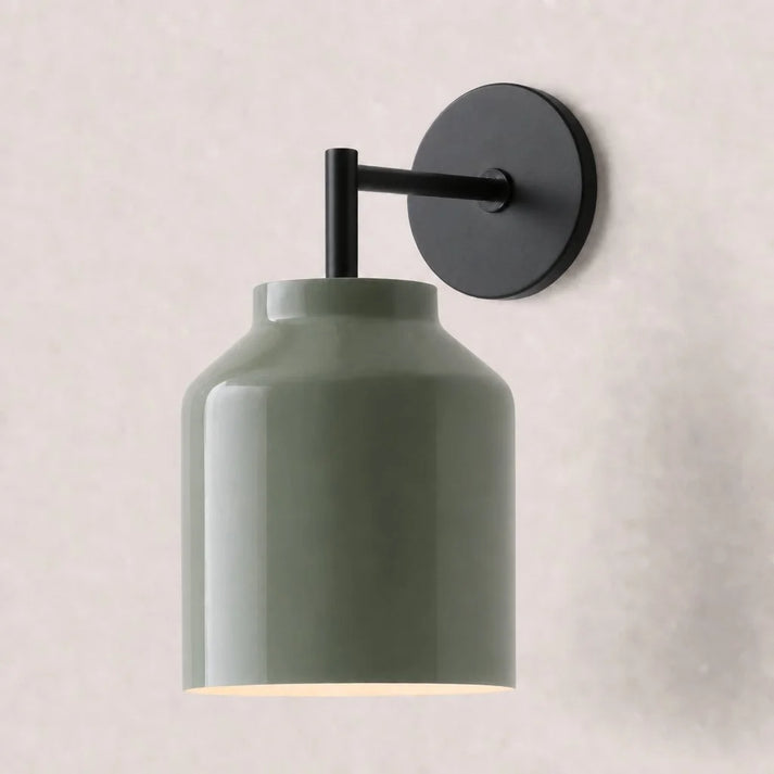 Wandlamp met Melkglazen Kap en Metalen Accenten Minimalistisch Design Sfeerlamp Hal Gang Slaapkamer