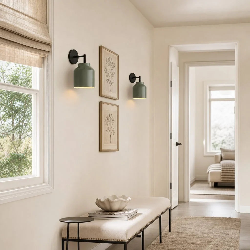 Metalen Wandlamp Minimalistisch Mat Afwerking Scandinavische Stijl Sfeerlicht voor Slaapkamer Gang Woonkamer Interieur
