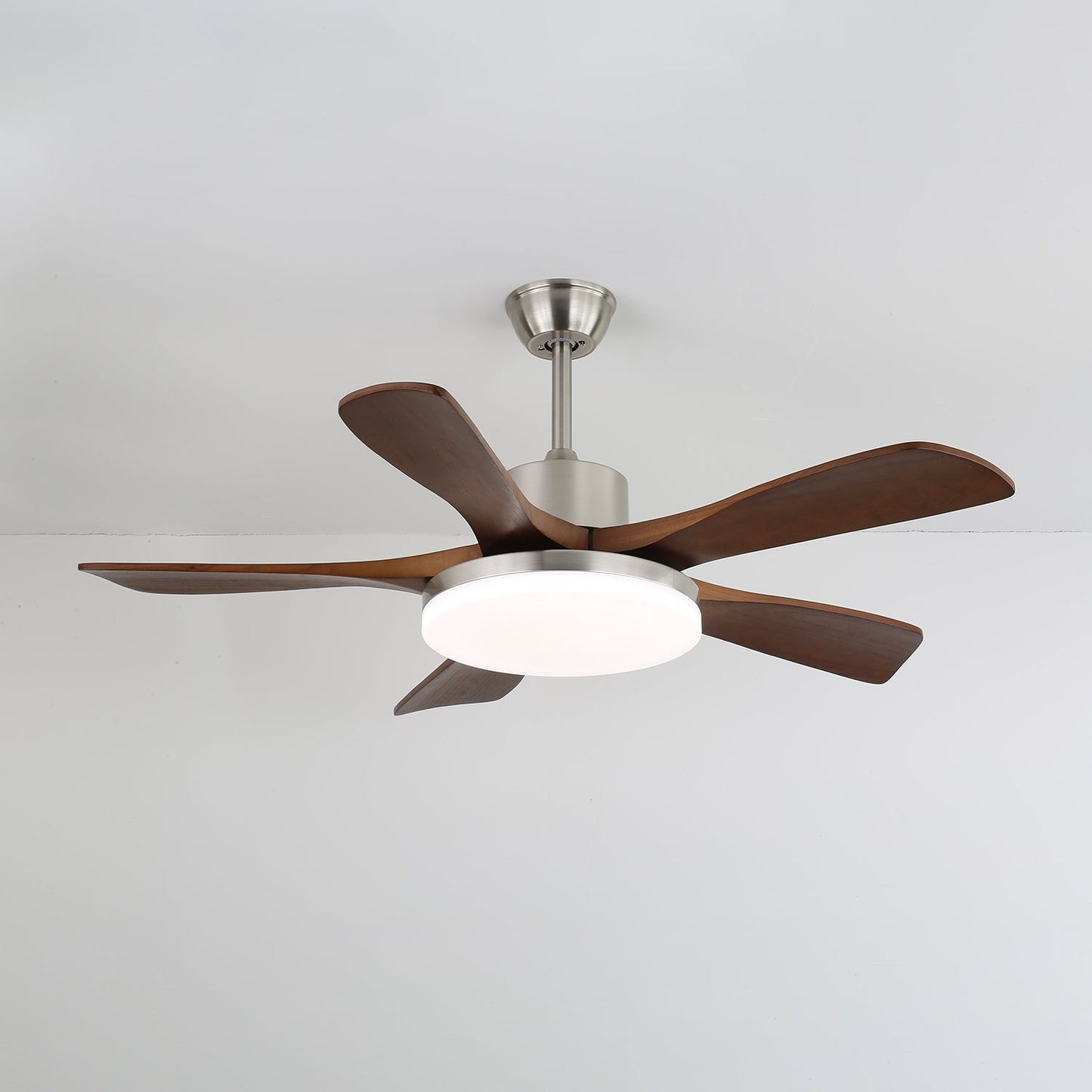 Plafondventilator met Verlichting Houten Bladen Metalen Frame 106/132cm Scandinavisch Design 6 Snelheden Afstandsbediening
