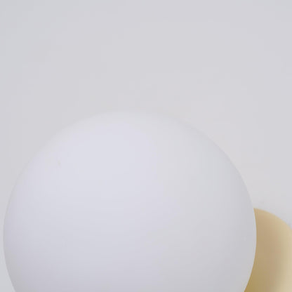 Nuvol Wandlamp — Metalen Wandspot met Glazen Bol ø12cm — Compacte Wandverlichting in 5 Kleuren