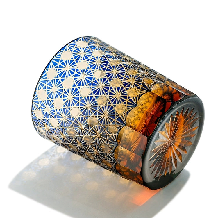 Handgeslepen Whiskeyglazen met Ster en Chrysant Patroon – Blauw Amber & Rood Amber – Inclusief Houten Doos