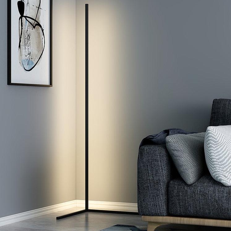 Moderne Hoek Vloerlamp Met Geïntegreerde LED Verlichting En Slim Ruimtebesparend Design