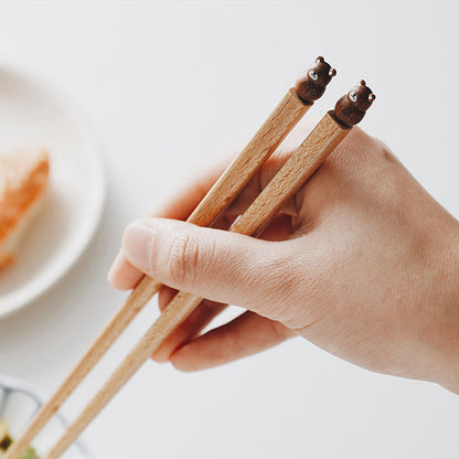 Handgemaakte Japanse Kindereetsstokjes met Dierensculptuur - Houtsnijwerk voor Spelenderwijs Eten Leren
