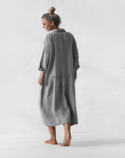 Elegante Grijze Vrouwelijke Jurk Stijlvol en Chic